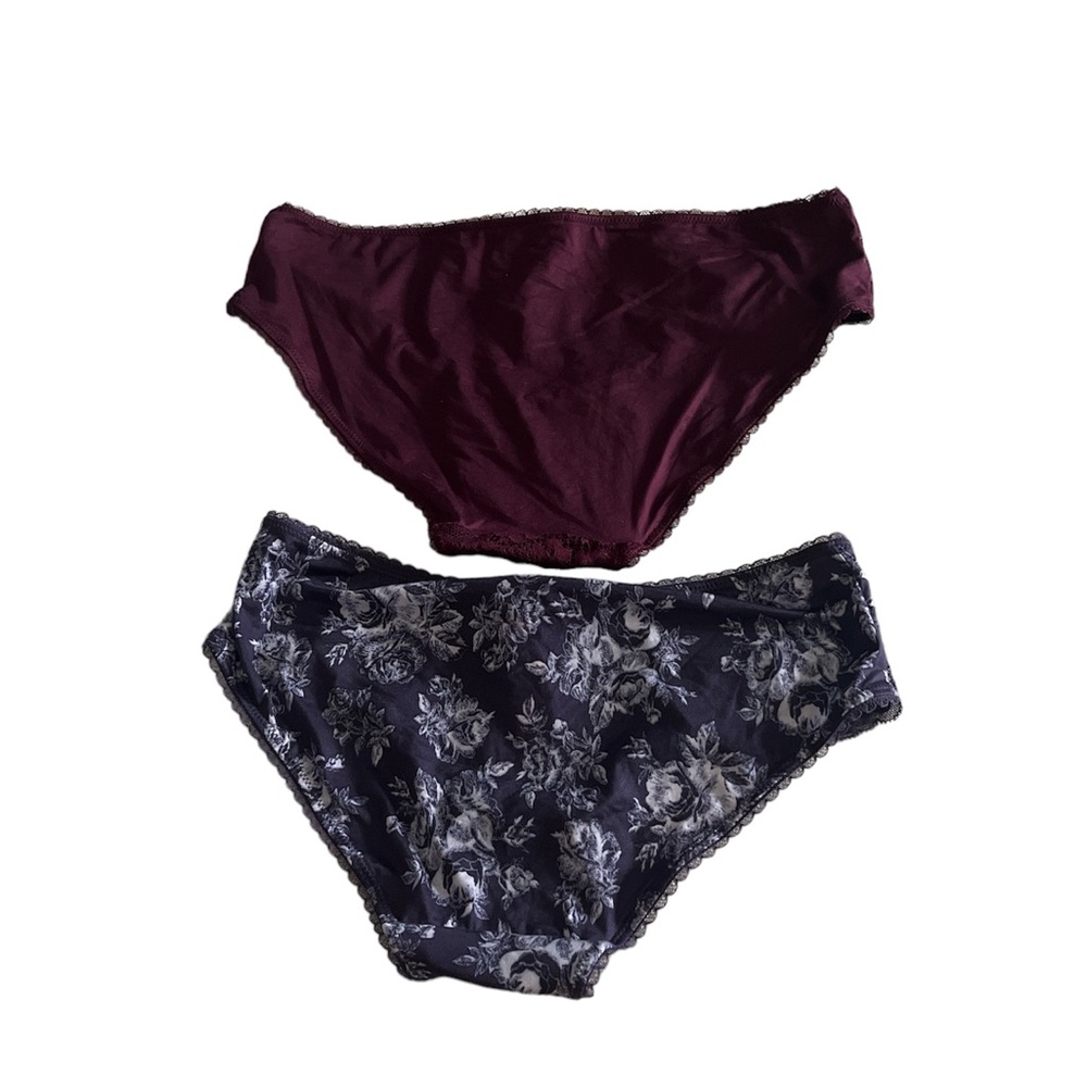 2 pairs victoria secret underwear